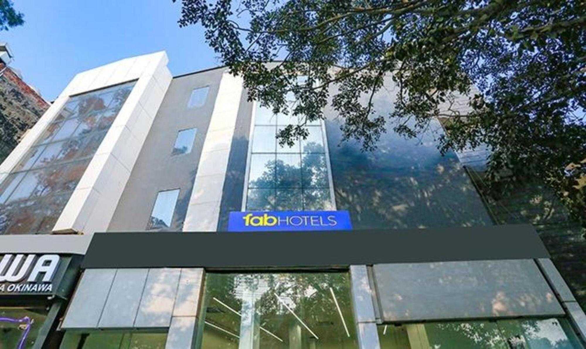 Fabhotel Urban Residency Model Town Yeni Delhi Dış mekan fotoğraf