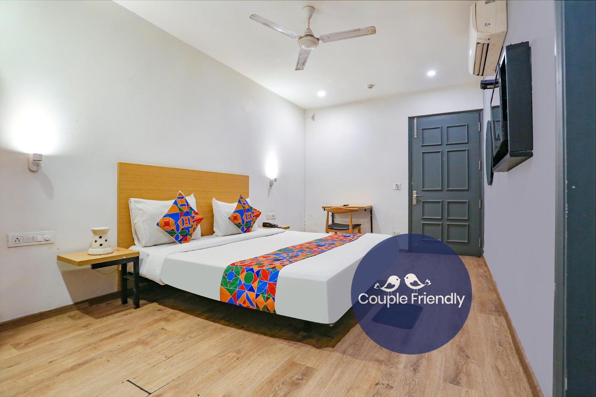 Fabhotel Urban Residency Model Town Yeni Delhi Dış mekan fotoğraf